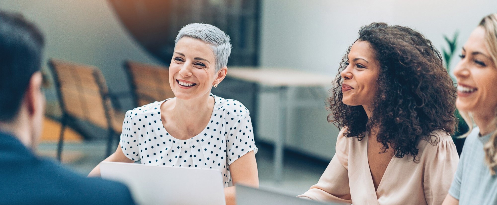 Header_Image-picture-successful-team-in-a-meeting-20181221-GLO-EN (3)